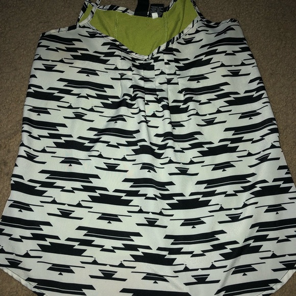 🌞Tank top bundle🌞 - Picture 2 of 8